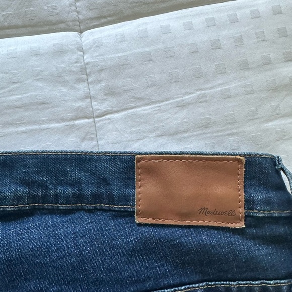 Madewell 10” High Rise Skinny Jean - Picture 3 of 5